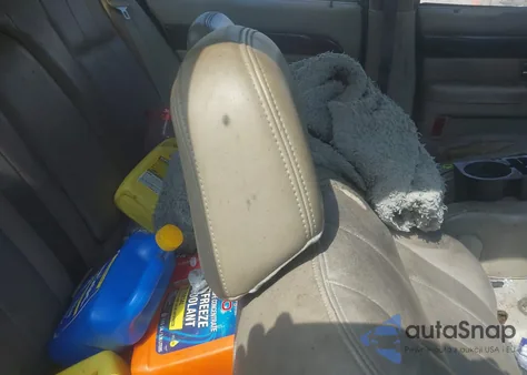 2010 Mercury Grand Marquis Ls (Fleet Only) z USA, uszkodzony, nr VIN 2MEBM7FVXAX636841